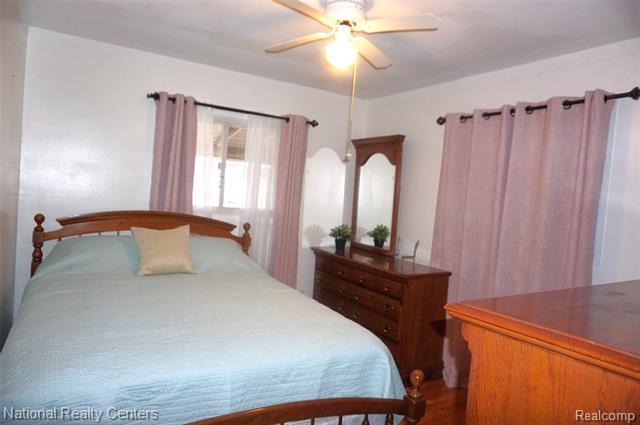 Builiding view twelve for 32547 Avondale, Westland, MI. 48186