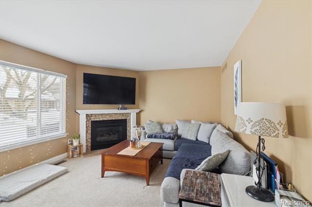 Builiding view fifteen for 41512 Pheasant Creek, Canton, MI. 48188