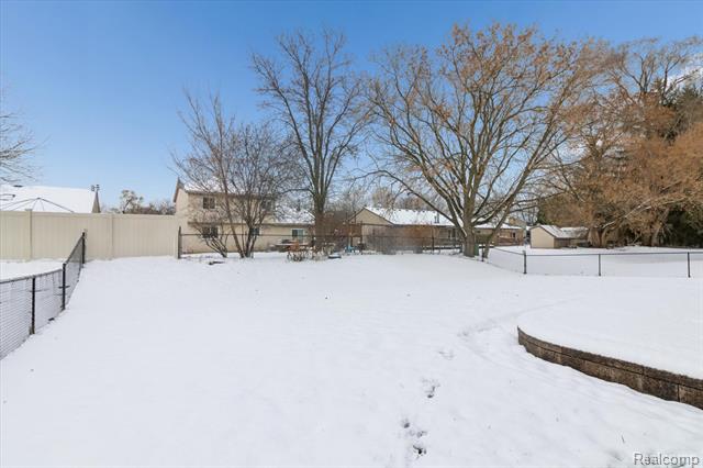 Builiding view forty three for 41512 Pheasant Creek, Canton, MI. 48188