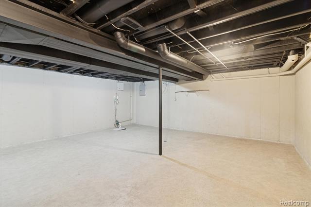 Builiding view thirty eight for 41512 Pheasant Creek, Canton, MI. 48188