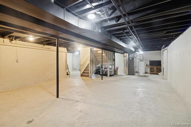 Builiding view thirty four for 41512 Pheasant Creek, Canton, MI. 48188