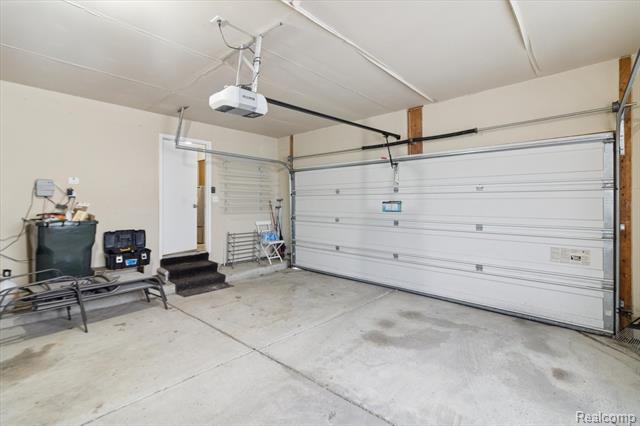 Builiding view thirty nine for 41512 Pheasant Creek, Canton, MI. 48188