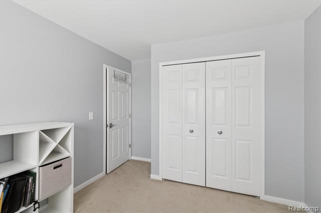 Builiding view thirty three for 41512 Pheasant Creek, Canton, MI. 48188