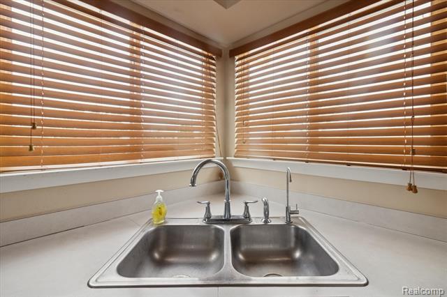 Builiding view twelve for 41512 Pheasant Creek, Canton, MI. 48188