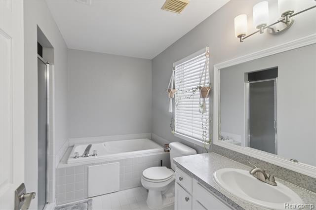 Builiding view twenty two for 41512 Pheasant Creek, Canton, MI. 48188