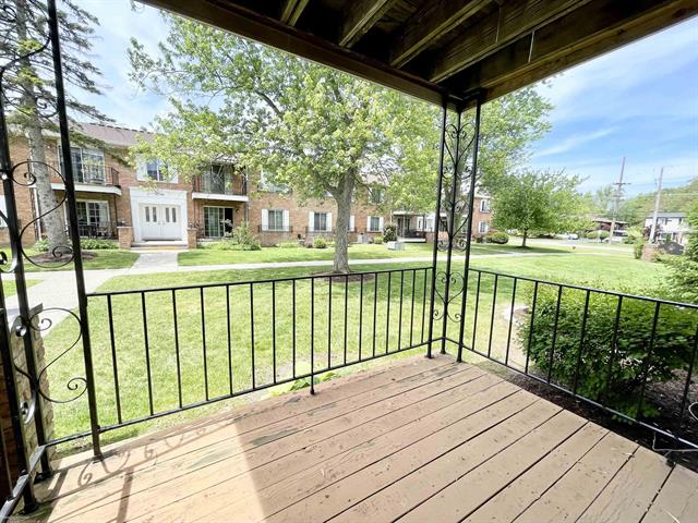 Builiding view seven for 30703 Shiawassee, Farmington, MI. 48336