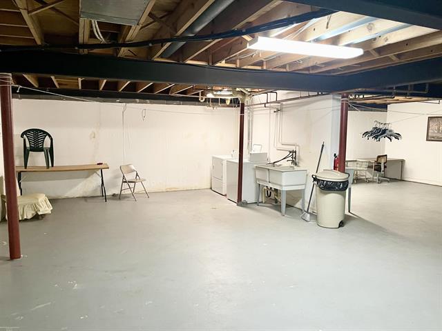 Builiding view sixteen for 30703 Shiawassee, Farmington, MI. 48336