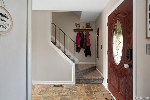 Builiding view fourteen for 40341 Worthington, Canton, MI. 48188