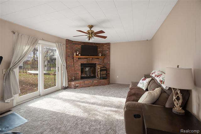 Builiding view ten for 40341 Worthington, Canton, MI. 48188