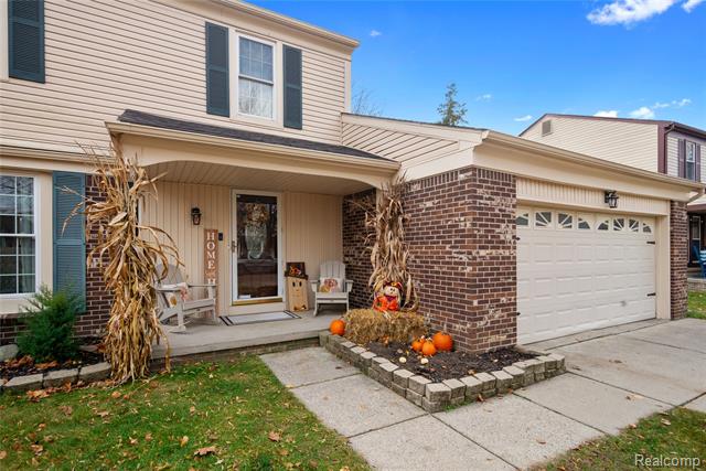 Builiding view thirty one for 40341 Worthington, Canton, MI. 48188