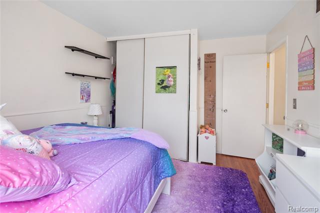 Builiding view twenty two for 40341 Worthington, Canton, MI. 48188