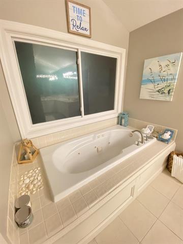 Builiding view sixty two for 241 Country Club, Canton, MI. 48188