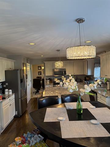 Builiding view twenty one for 241 Country Club, Canton, MI. 48188