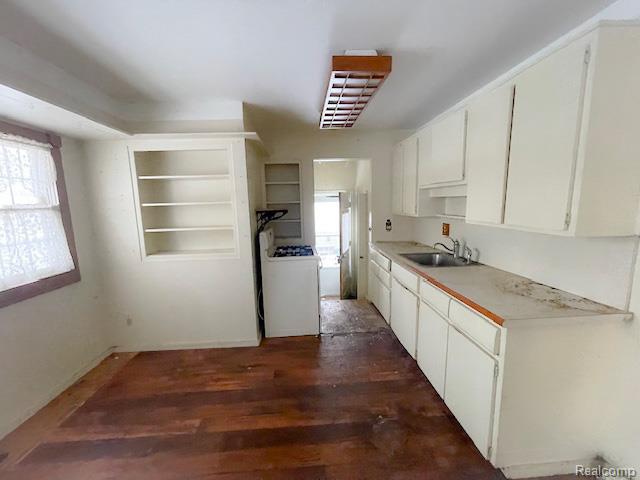 Builiding view eight for 30939 Hiveley, Westland, MI. 48186