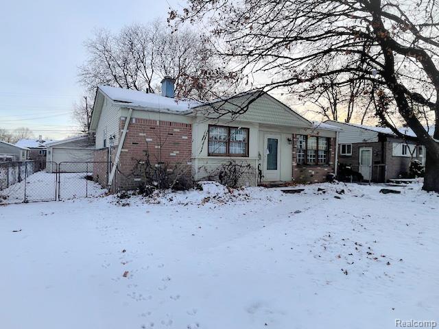 Builiding view three for 30939 Hiveley, Westland, MI. 48186