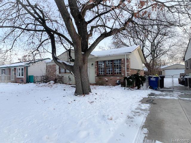 Builiding view two for 30939 Hiveley, Westland, MI. 48186