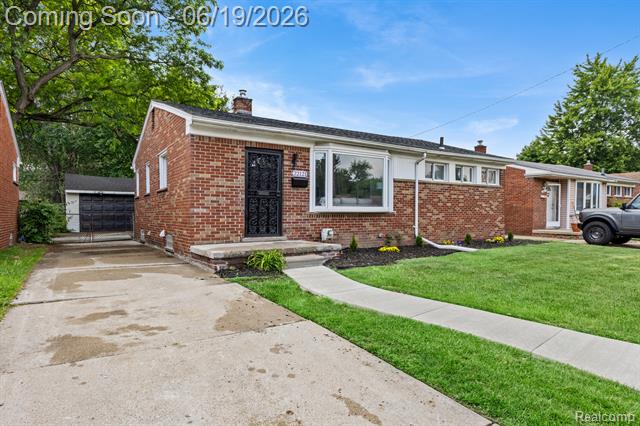 Builiding view two for 22121 Whitmore, Oak Park, MI. 48237