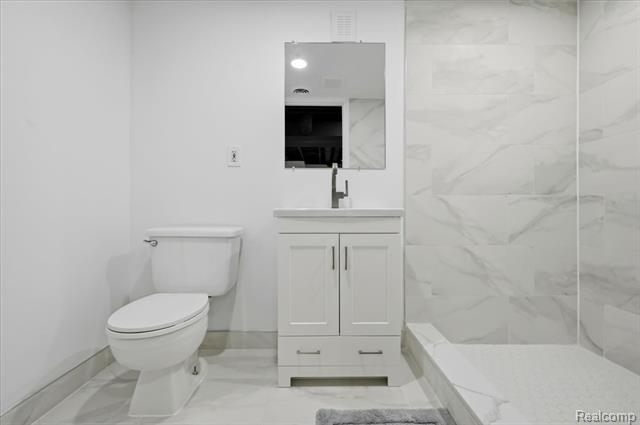 Builiding view twenty seven for 315 S Hanlon, Westland, MI. 48186