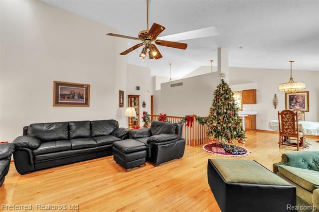 Builiding view eight for 215 Edington, Canton, MI. 48187