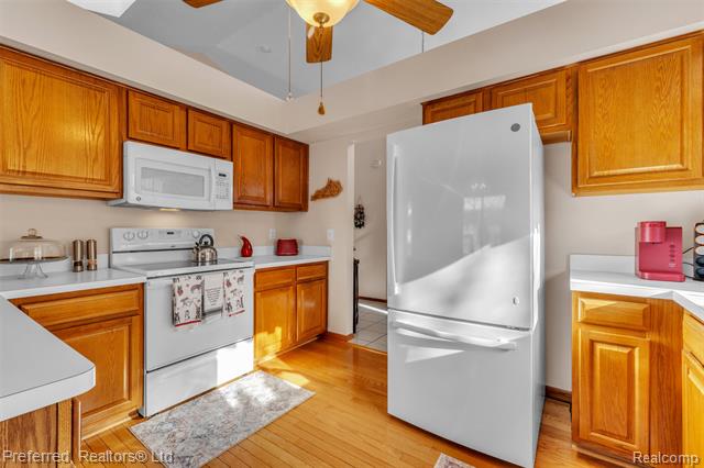 Builiding view fifteen for 215 Edington, Canton, MI. 48187