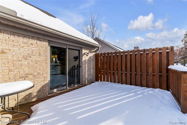 Builiding view thirty seven for 215 Edington, Canton, MI. 48187