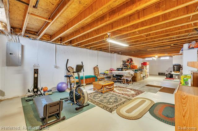 Builiding view twenty seven for 215 Edington, Canton, MI. 48187