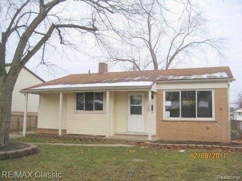 front view for 30520 Hiveley, Westland, Mi. 48186