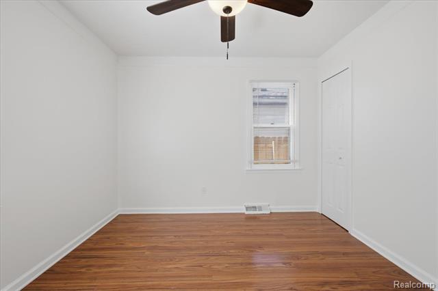 Builiding view nineteen for 22771 Purdue, Farmington, MI. 48336