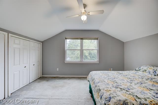 Builiding view twenty three for 22723 Middlebelt, Farmington, MI. 48336