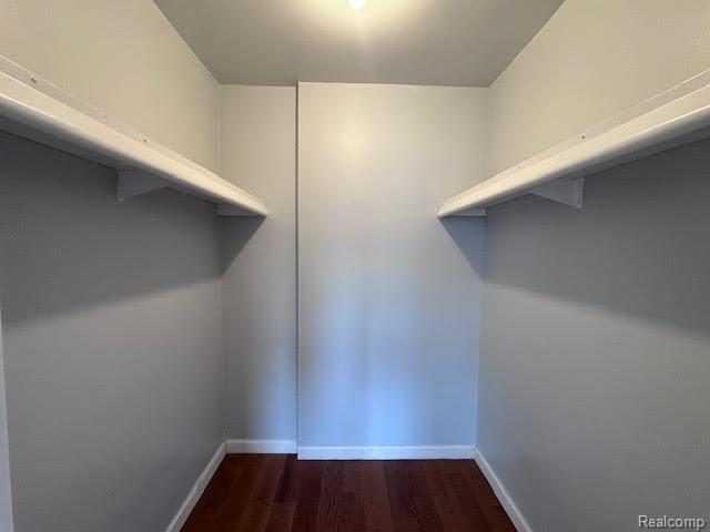 Builiding view fifteen for 22700 Garrison, Dearborn, MI. 48124