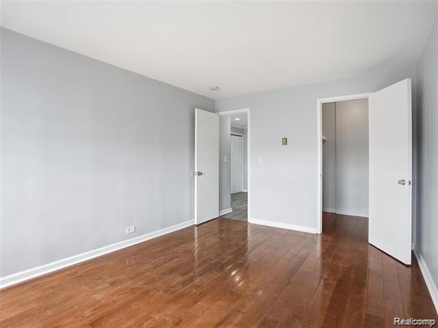 Builiding view fourteen for 22700 Garrison, Dearborn, MI. 48124