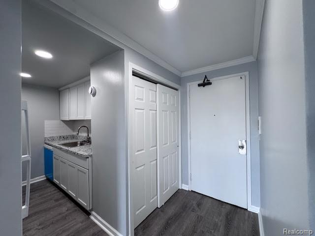Builiding view ten for 22700 Garrison, Dearborn, MI. 48124