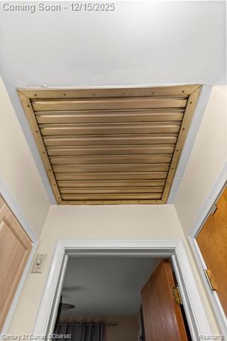 Builiding view twenty three for 25703 Loch Lomond, Dearborn Heights, MI. 48125