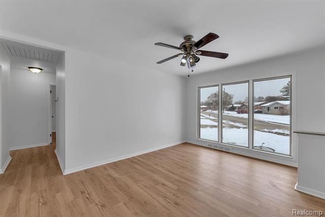 Builiding view seventeen for 32658 Kathryn, Garden City, MI. 48135