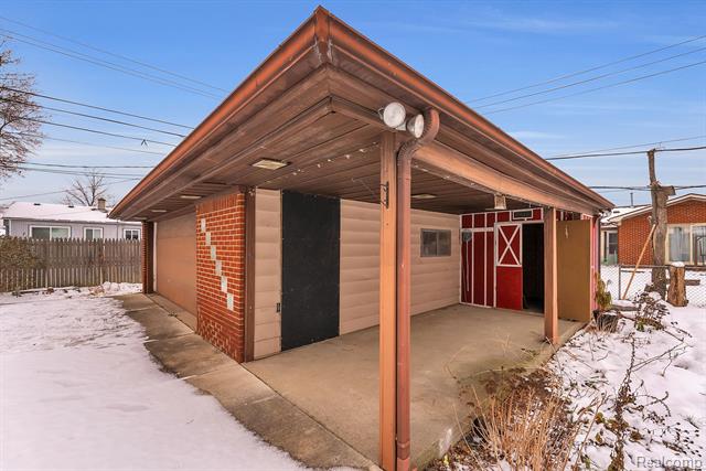 Builiding view six for 32658 Kathryn, Garden City, MI. 48135