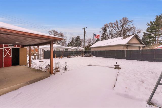 Builiding view ten for 32658 Kathryn, Garden City, MI. 48135