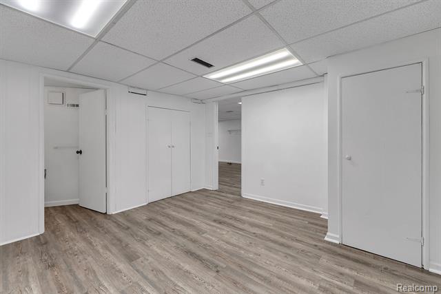 Builiding view thirty nine for 32658 Kathryn, Garden City, MI. 48135