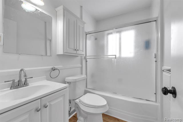 Builiding view thirty one for 32658 Kathryn, Garden City, MI. 48135