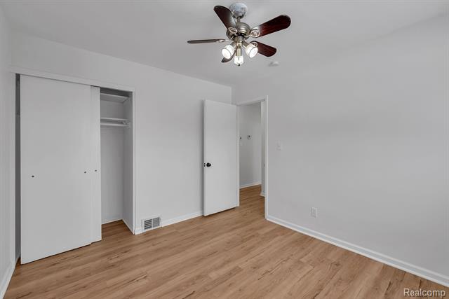 Builiding view thirty for 32658 Kathryn, Garden City, MI. 48135