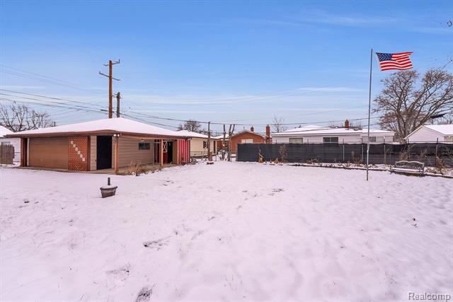 Builiding view twelve for 32658 Kathryn, Garden City, MI. 48135