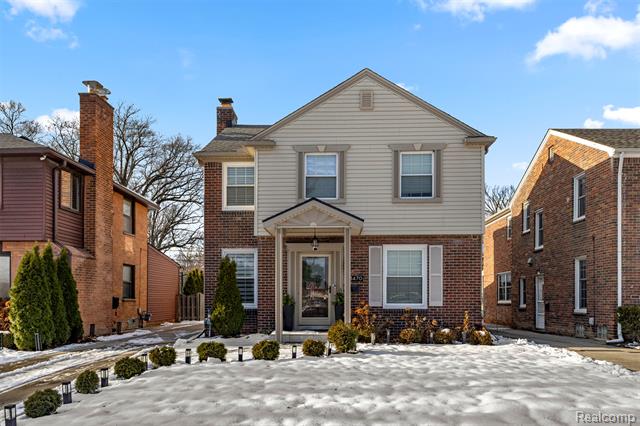 Builiding view forty eight for 23470 Fordson, Dearborn, MI. 48124