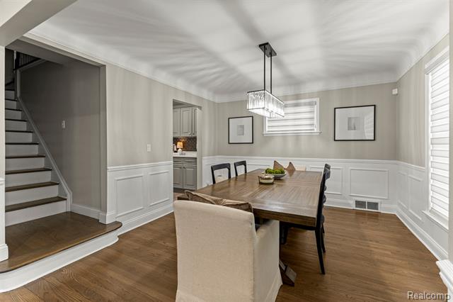 Builiding view nine for 23470 Fordson, Dearborn, MI. 48124