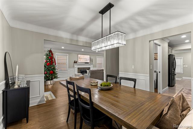 Builiding view ten for 23470 Fordson, Dearborn, MI. 48124