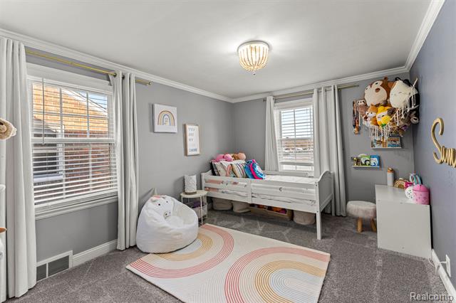 Builiding view thirty two for 23470 Fordson, Dearborn, MI. 48124