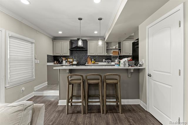 Builiding view twenty one for 23470 Fordson, Dearborn, MI. 48124