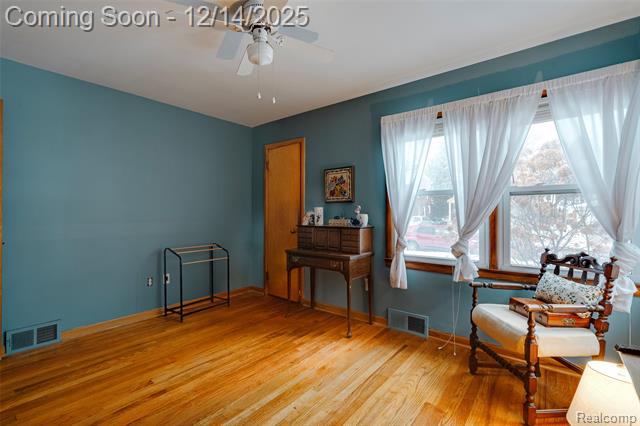 Builiding view fifteen for 24910 Rockford, Dearborn, MI. 48124