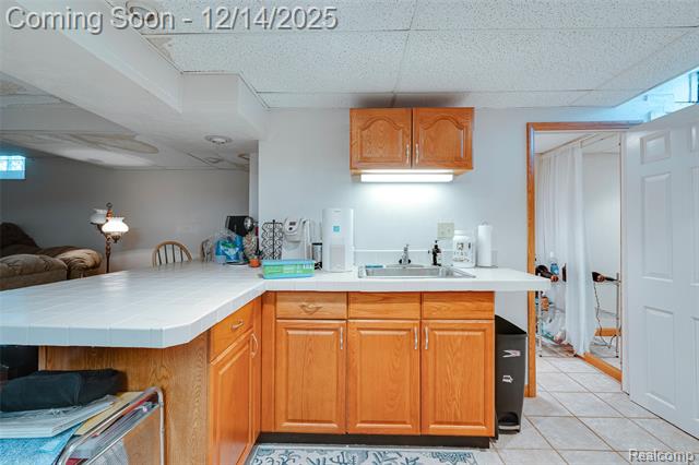 Builiding view forty three for 24910 Rockford, Dearborn, MI. 48124