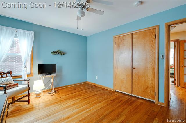 Builiding view fourteen for 24910 Rockford, Dearborn, MI. 48124