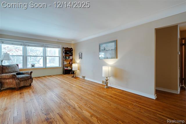 Builiding view twelve for 24910 Rockford, Dearborn, MI. 48124