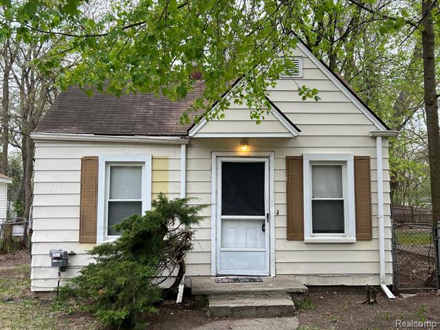 Builiding view one for 23217 Helen, Southfield, MI. 48033